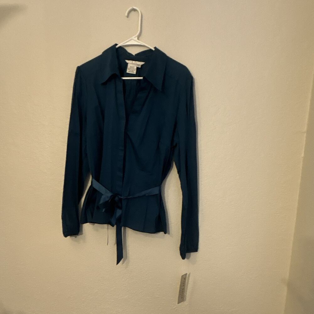 Fred David Women’s XL Blue Solid Long Sleeve Collared Button Front Tie Blouse